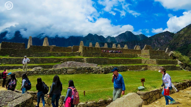Cusco Amanecer