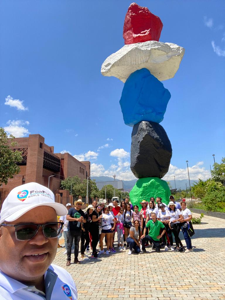 Medellín & Guatapé